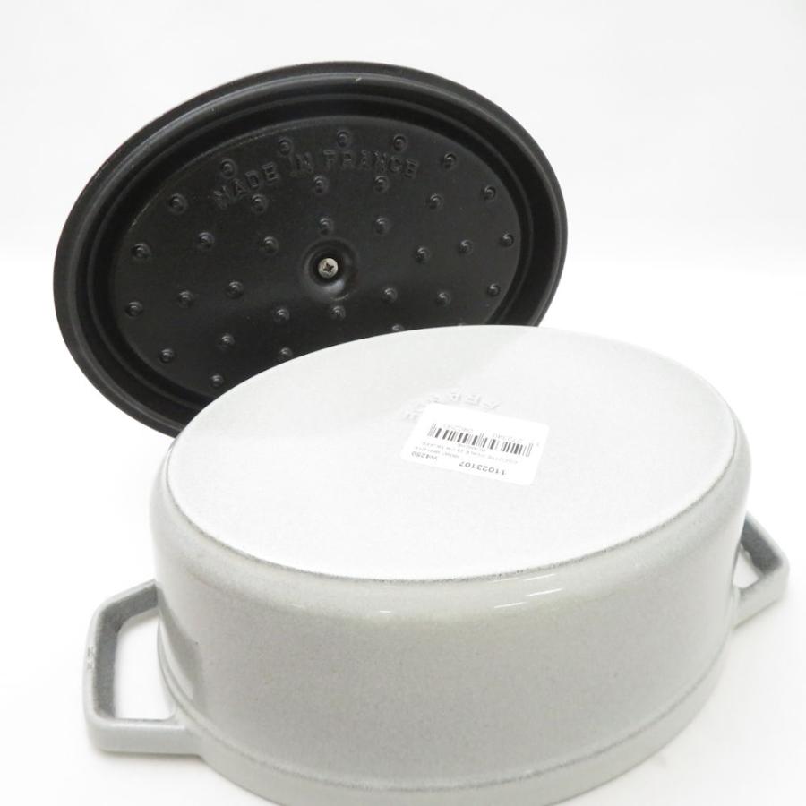 未使用 STAUB ストウブ ピコココット オーバル 両手鍋 23cm 2.35L カンパーニュ 琺瑯 ホーロー SC10597Zの画像