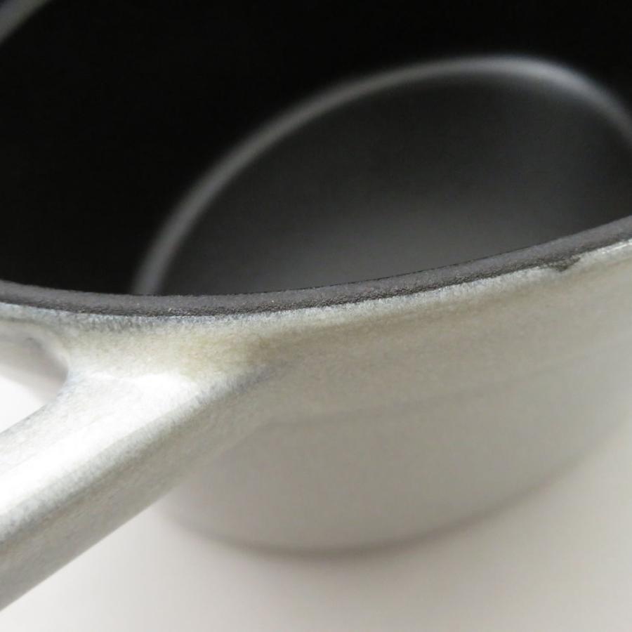 未使用 STAUB ストウブ ピコココット オーバル 両手鍋 23cm 2.35L カンパーニュ 琺瑯 ホーロー SC10597Zの画像