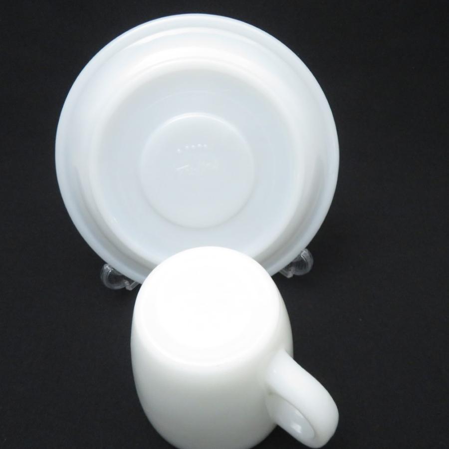 Fire-King - Fire-King ファイヤーキング ストレートカップ＆ソーサー レストランウェア 激レア 1950～1960年代 USA ヴィンテージ SU10707S1 USレストランウェアの復刻モデル「ストレートカップ＆ソーサー