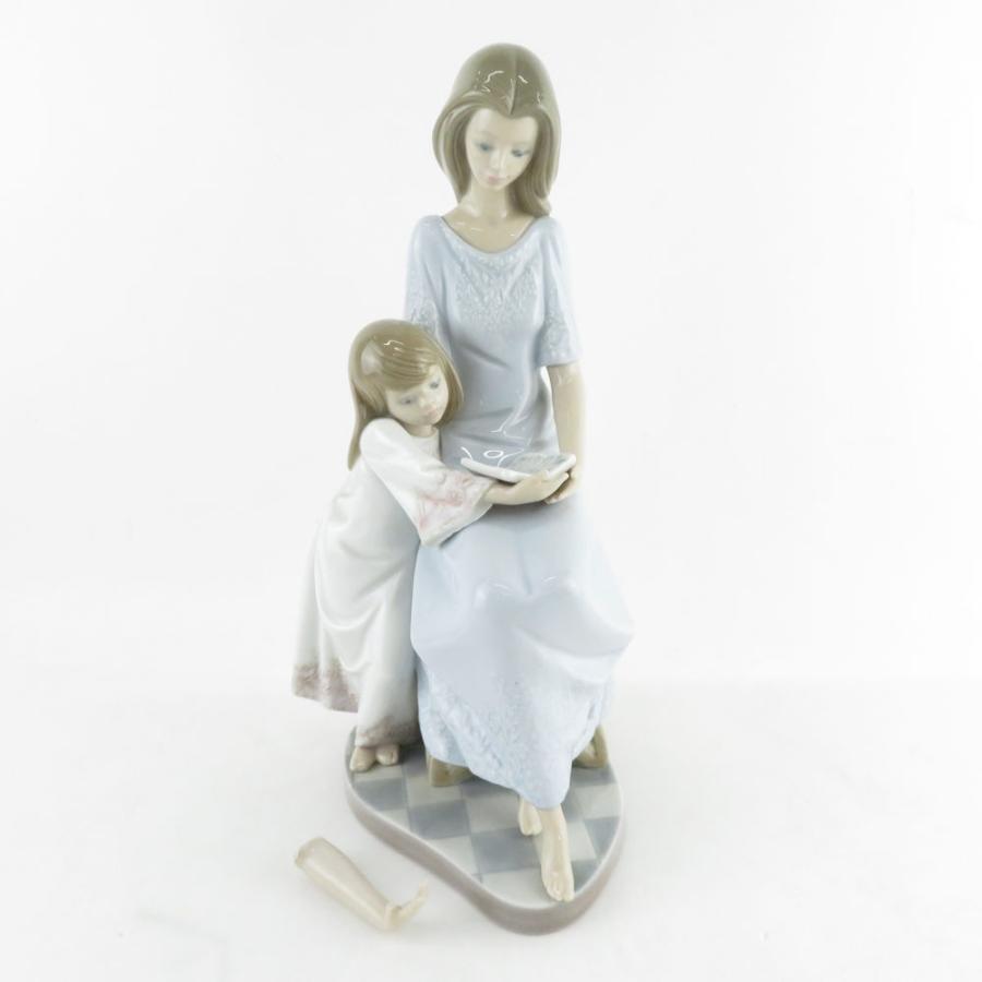 難有 LLADRO リヤドロ 5457「おやすみ前のご本」 フィギュリン 母 娘 