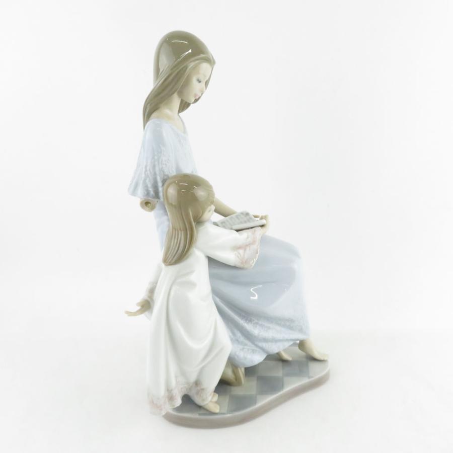難有 LLADRO リヤドロ 5457「おやすみ前のご本」 フィギュリン 母 娘 