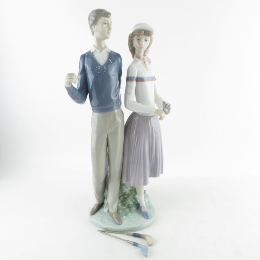 Lladro リヤドロ陶器製カップルフィギュリン