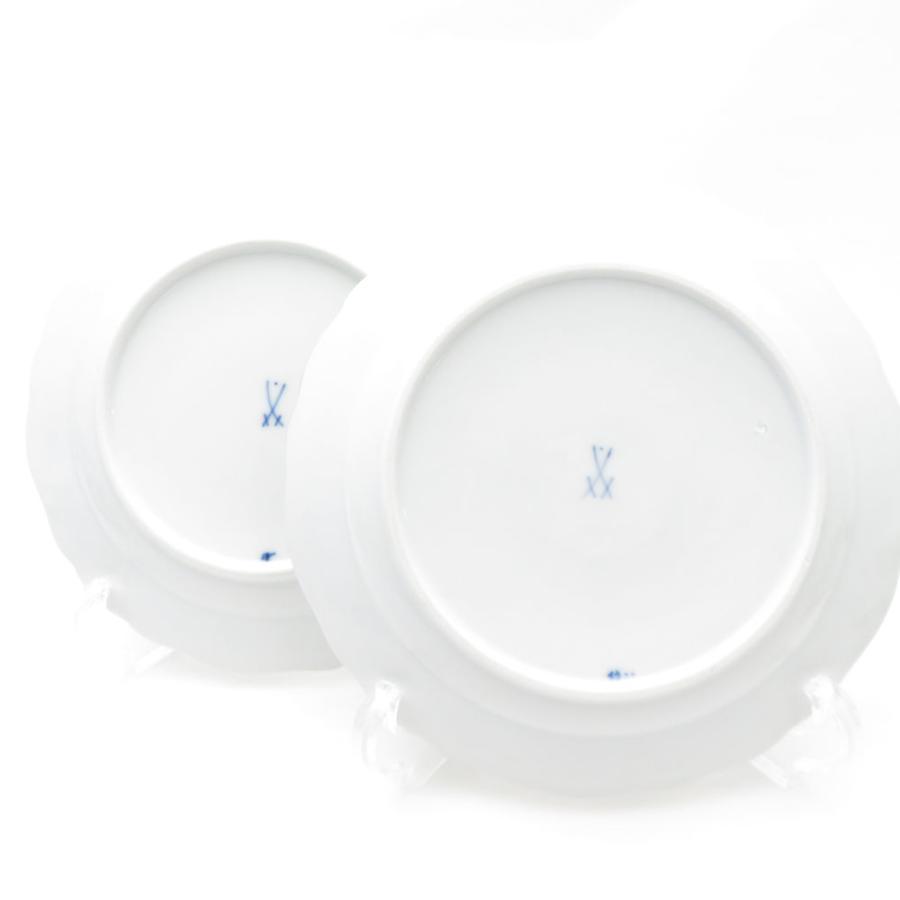美品 MEISSEN マイセン ワインリーフ カップ＆ソーサー 中皿 4点 トリオ 18cmプレート ティー コーヒー SU8441F マイセン 美品 MEISSEN ワインリーフ カップ＆ソーサー 中皿 4点