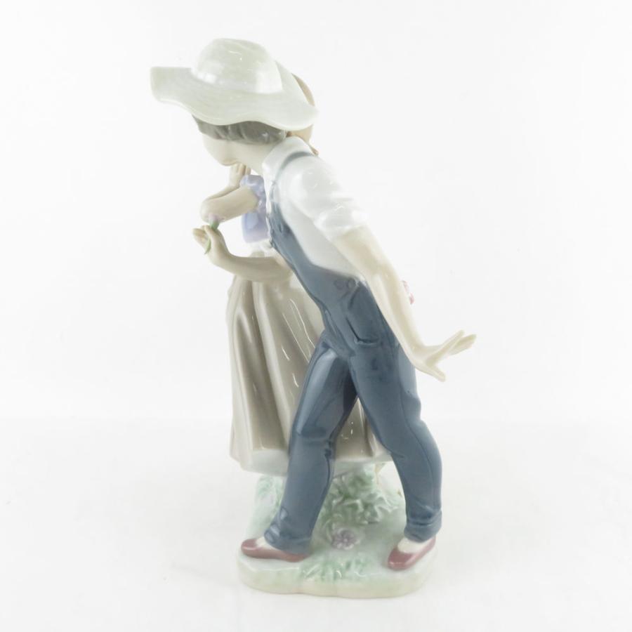 LLADRO 美品 リヤドロ 5292「恋の花が咲く」 フィギュリン 置物