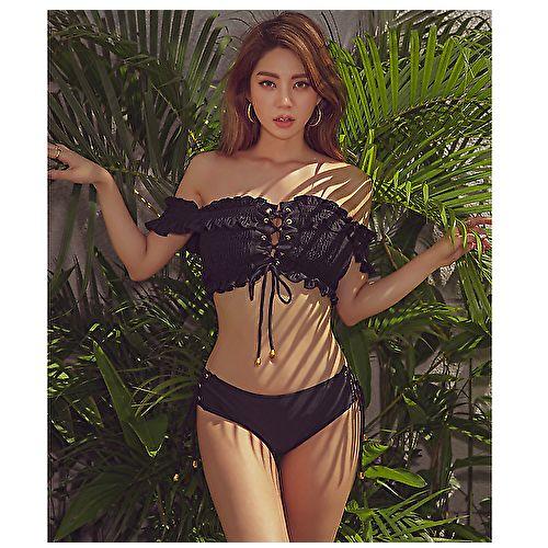 新作水着 春夏 オフショル 水着 体型カバー フリル 白 黒 ビキニ お腹 隠せる 水 水30 セクシー水着 Sw Ttk0463 Urubei 通販 Yahoo ショッピング