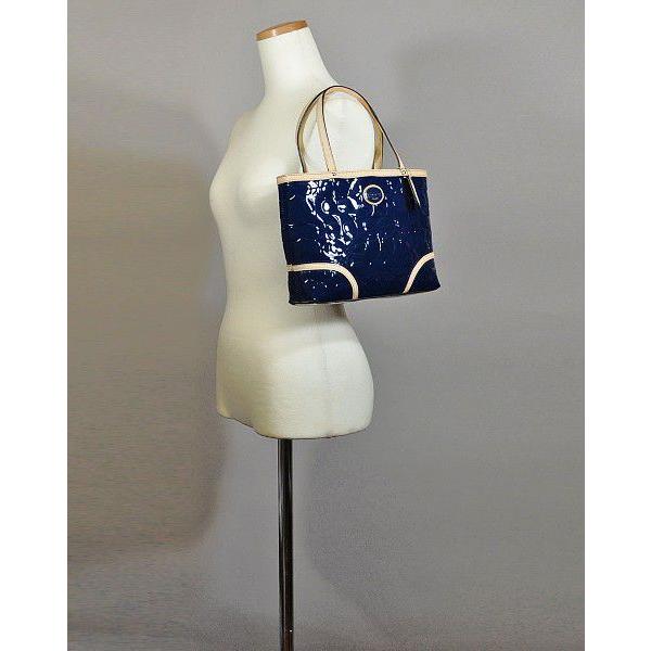 【並行輸入品】 コーチ トート バッグ ポーチ COACH F48166 ペイトン エンボスド パテント トップ ハンドル トート SNVT2 ネイビー/タン | COACH | 01