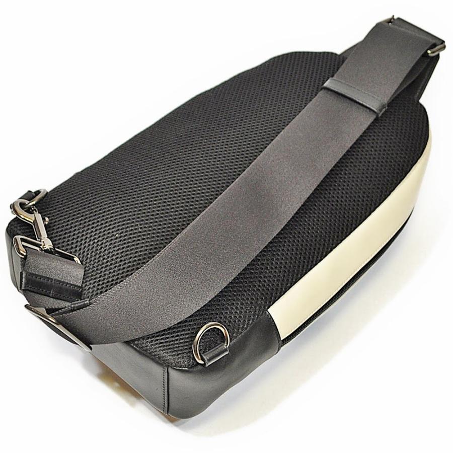 O*A様 COACHコーチ　ボディバッグ　ショルダーバッグ COACH（コーチ） 【並行輸入品】 ショルダー ボディー バッグ F56877