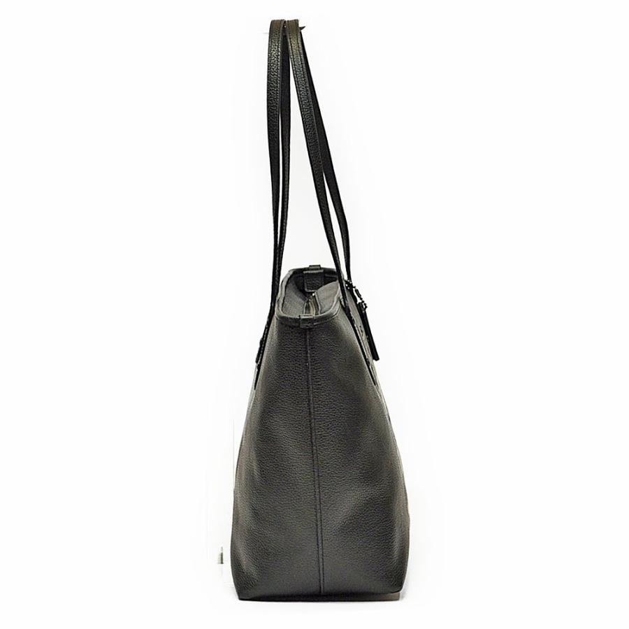 【超レア・未使用】COACHコーチ キーリング ベースマンコラボ　限定品 超レア・未使用】COACHコーチ キーリング ベースマンコラボ 限定