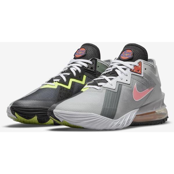 NIKE ナイキ メンズ スニーカー シューズ 靴 nike LeBron 18 Low Bugs vs Marvin Basketball Shoes ユニセックスの画像