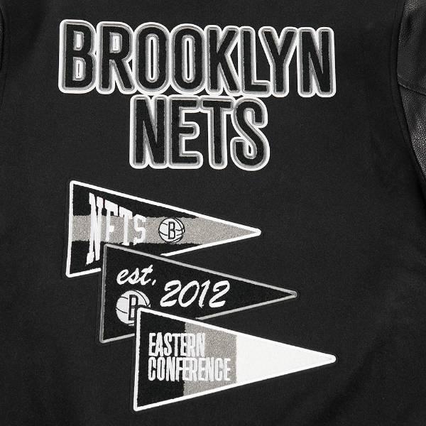 プロスタンダード NBA公式 メンズ アウター バーシティジャケット スタジャン ジャンパー ブルックリン・ネッツ BROOKLYN NETS TEAM PENNANTS VARSITY JACKETの画像