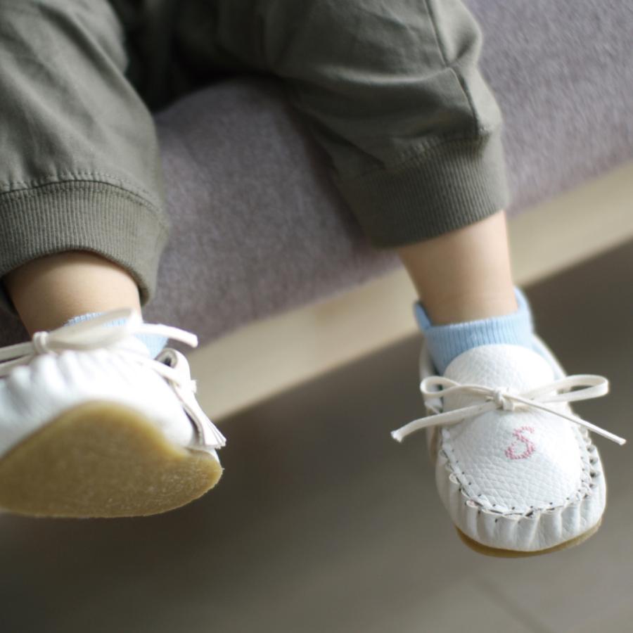 名入れ【BABYシューズ キット（イニシャル入）】送料無料（クリックポスト）、出産祝い、ギフト、贈り物、手作り、マタニティ、国産、12cm |  | 03