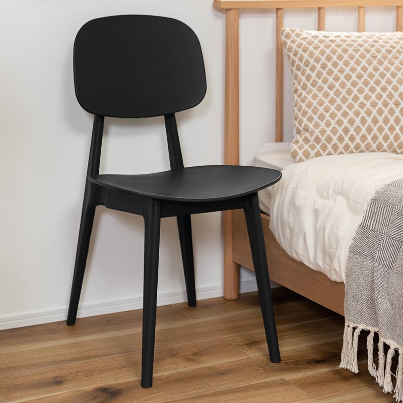 グレーの曲線的ダイニングチェア ユアサプライムス.com｜ダイニングチェア おしゃれな曲線チェア