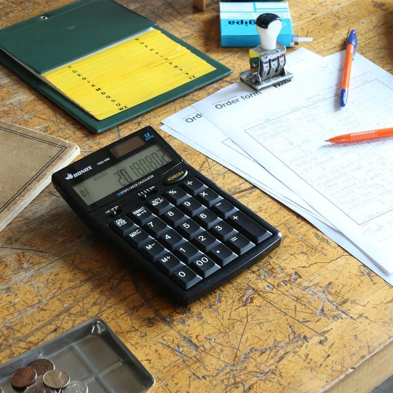 DULTON（ダルトン） 電卓 おしゃれ ボタン電池 ソーラー レトロ 渋い