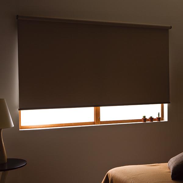 ロールスクリーン 60×135cm 遮光1級 ボックスカバー付き 光漏れ防止 間仕切り コード式 操作方法 設置 天井 正面付け 一級 寝室 書斎 ロールアップ カーテン | ブランド登録なし | 11