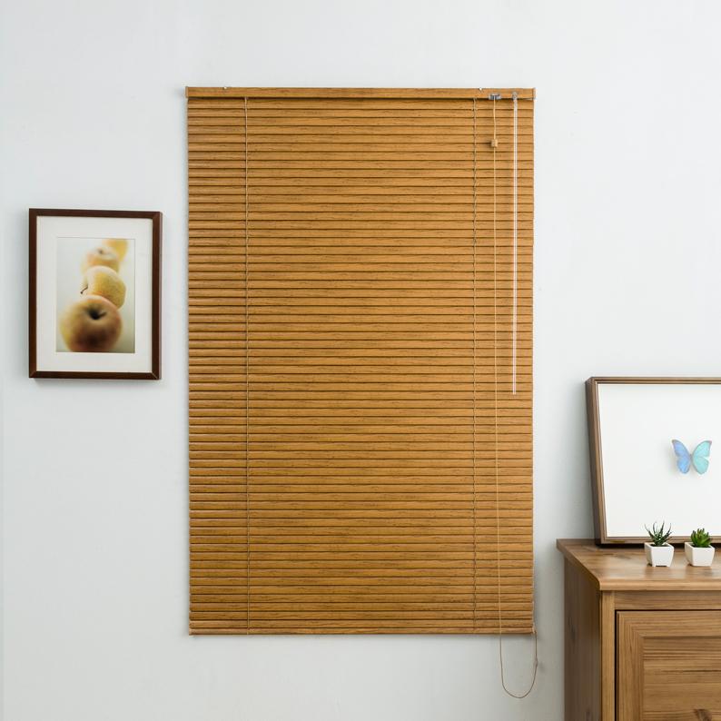 ブラインドカーテン 横型 アルミブラインド 木目調 おしゃれ 取り付け 簡単 方法 カーテンレール対応 正面付け 天井 コンパクト スリム 窓