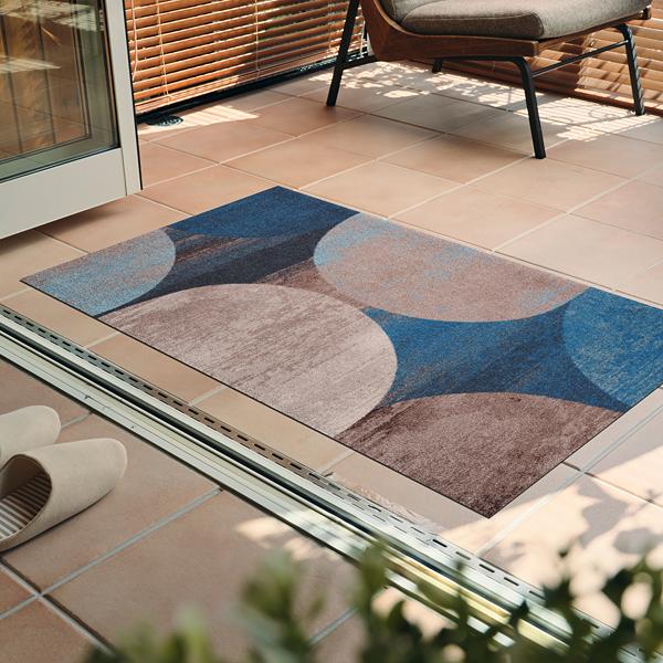 玄関マット ドアマット モダン スタイリッシュ 幾何学 デザイン 柄 屋外 屋内 滑り止め すべり止め ずれない おしゃれ 土足対応 エントランスマット 吸水 速乾 うさぎ屋 株式会社一兎 通販 Paypayモール