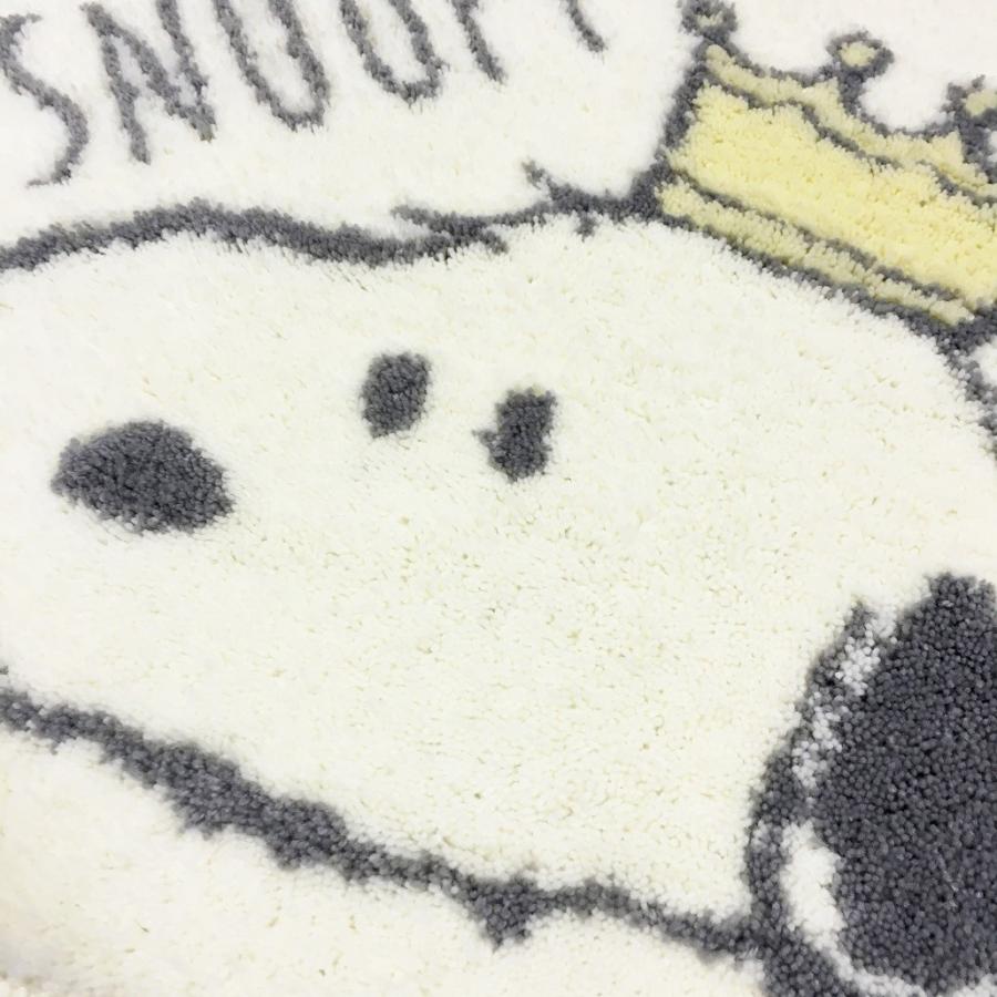 マット スヌーピー 小さい 正方形 ラグ 座布団 かわいい おしゃれ うさぎ屋 株式会社一兎 通販 Paypayモール