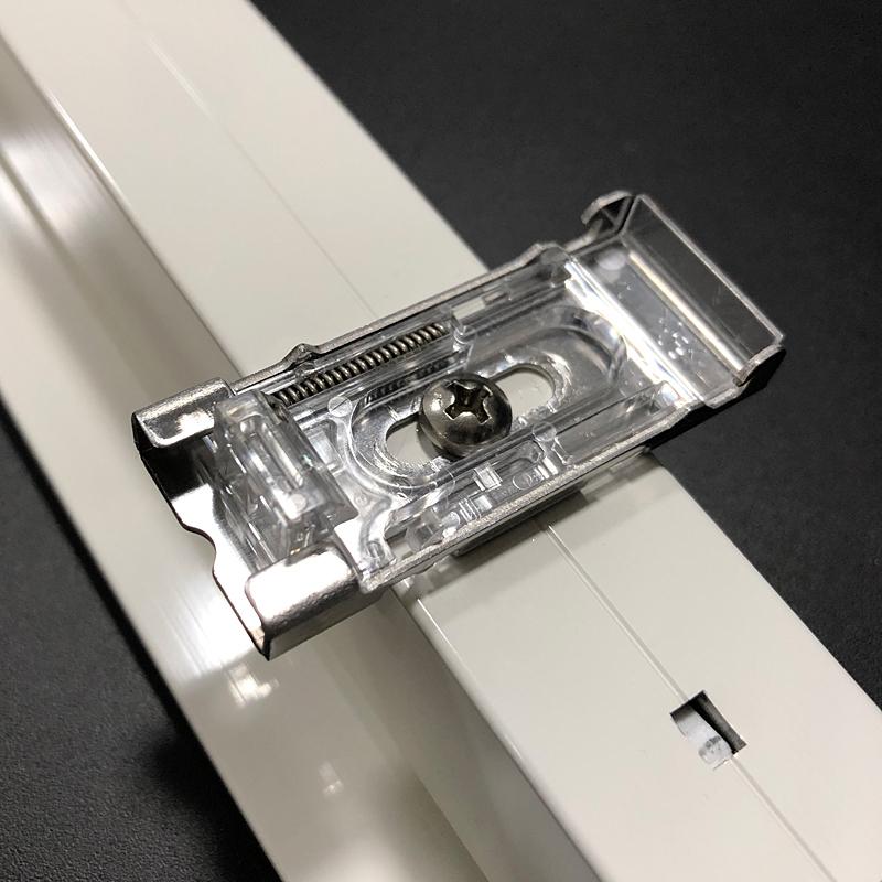 立川機工 突っ張り棒 つっぱり棒 ロールスクリーン専用 取り付け金具