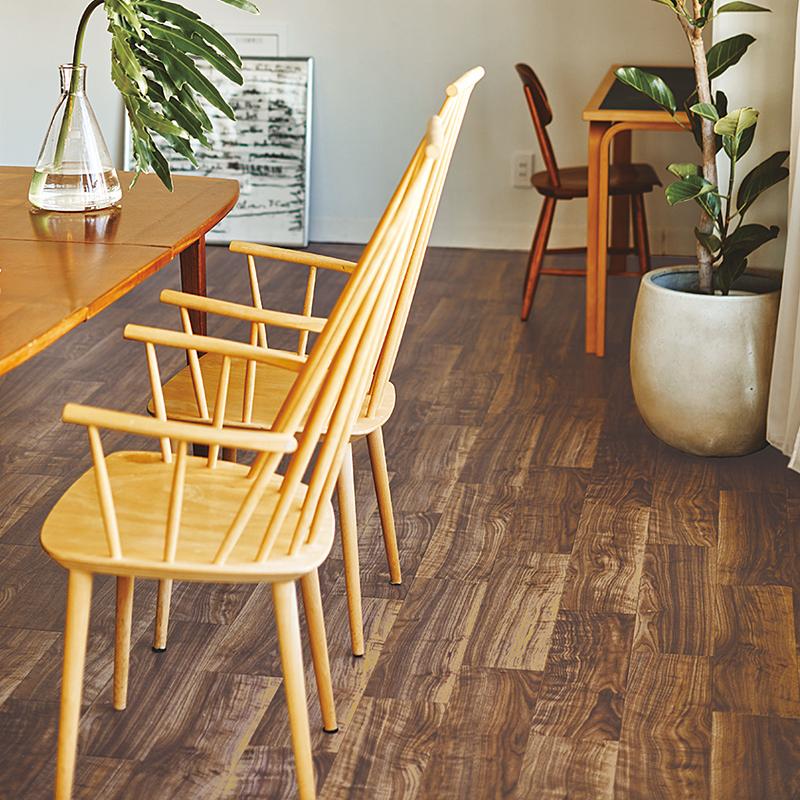 東リ（TOLI） クッションフロア 木目 レトロ アンティーク調 濃い 色