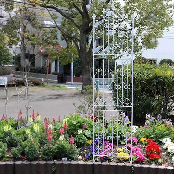 アイアンフェンス ハイタイプ ホワイト おしゃれ ガーデニング 庭 自立式 アンティーク 白 アイアン フェンス 外構 Diy 柵 バラ ロータイプ 最大91 Offクーポン