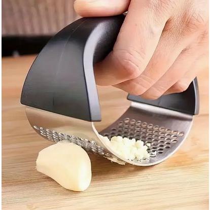 ステンレス製　ガーリックプレス クラッシャー チョッパー キッチンツール にんにくつぶし (KU13) | ブランド登録なし