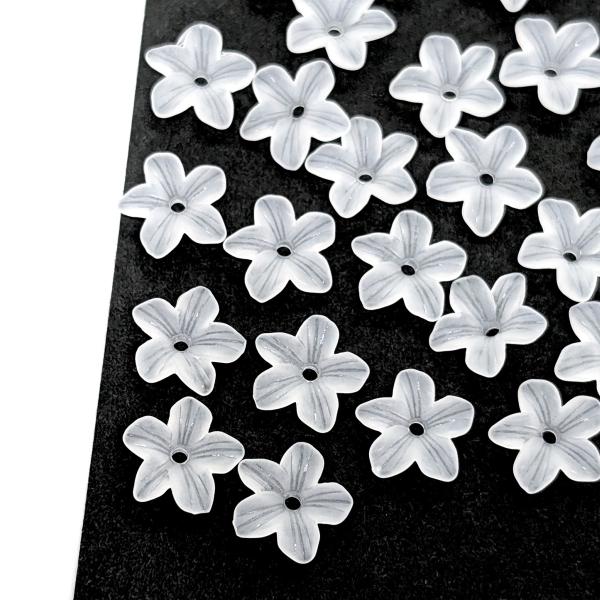 ビーズ 11mm 約40個 花 艶消し 花びら フラワービーズ 手芸 マット