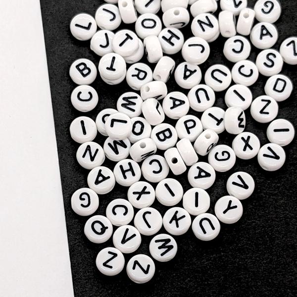 アルファベットビーズ 7mm 約80個 ブラック 丸 英語 文字 アクリル