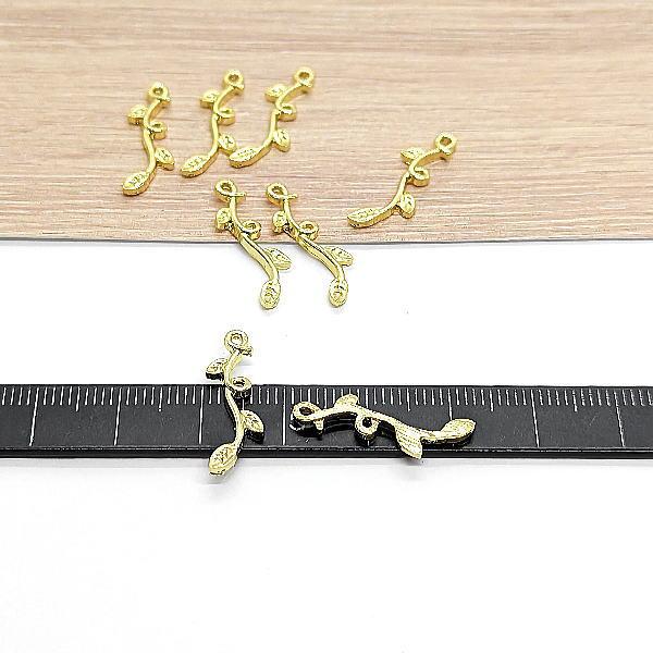 チャーム リーフ 22mm 8個 シンプル 植物 リーフパーツ 葉っぱ ツタ