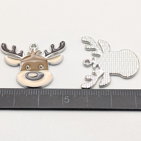 【まーちゃんさま】ornament ❀ * グレーのステキなトナカイさん チャーム トナカイ 25mm 2個 クリスマスチャーム 冬 ハンドメイド