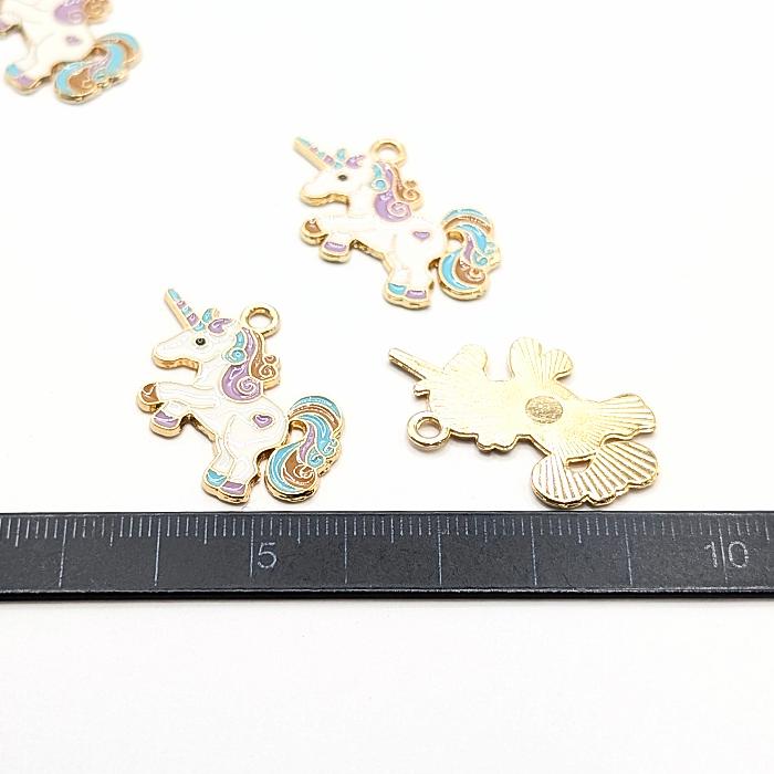 ユニコーン チャーム 約27mm 2個 ファンタジー 一角獣 ゆめかわカラー