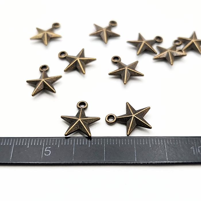 【希少】星　ヴィンテージ　レトロ　アンティーク　昭和　当時物　アクセサリー 星 チャーム 10個 13mm アンティークブロンズ 金古美色 ミリタリー
