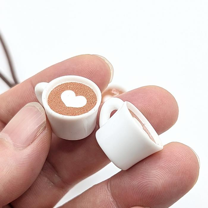 チャーム コーヒー カップ ハート18mm程度 4個 ホワイト ブラウン 立体