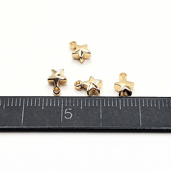 チャーム 星 小さなスター 5.5mm 4個 18KGP本金メッキ お色長持ち