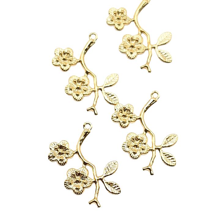 梅の花 フラワーチャーム 小枝 26mm 4個 ゴールド色 304ステンレス製