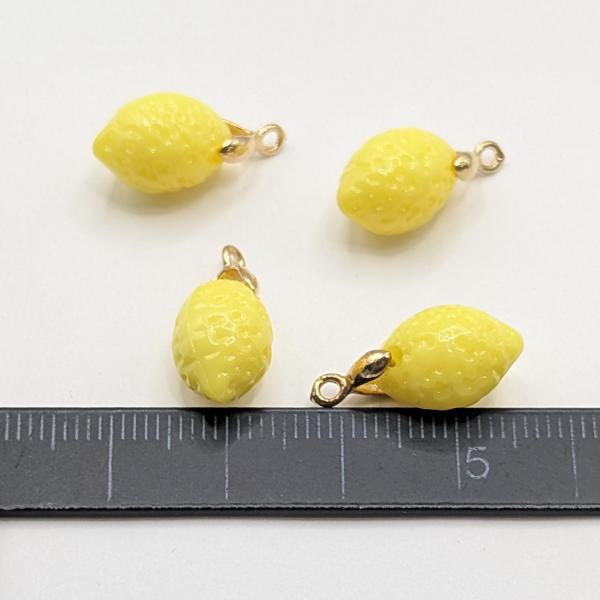 レモン チャーム 約13mm 4個 Aカン付き 果物 れもん 檸檬 立体パーツ