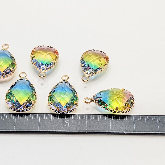 クリスタル ガラスチャーム ドロップ 18mm 1個 雫 K9 カラフル色