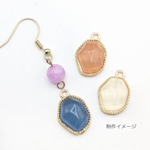 揺れる水面 アクリル ストーンチャーム 不規則型 約17×14mm 6個 3色