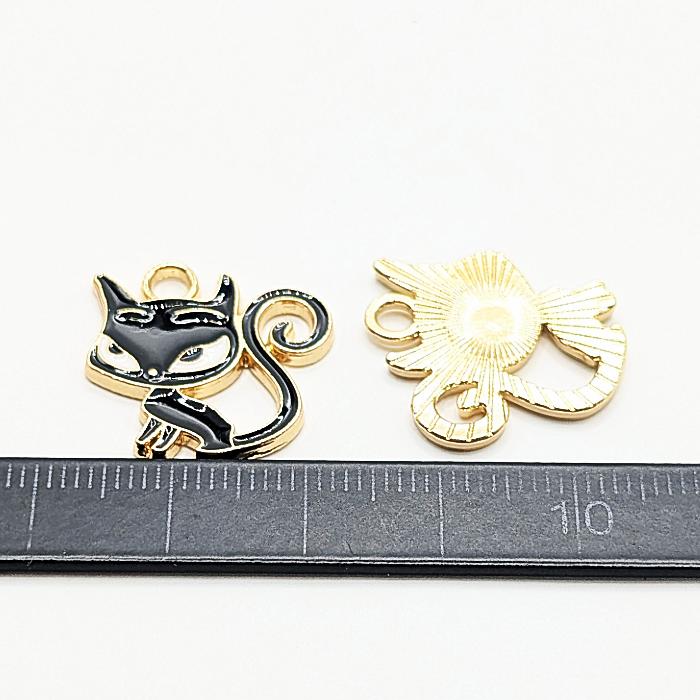 猫 チャーム 19mm 2個 黒猫 ネコチャーム エナメル カラーチャーム