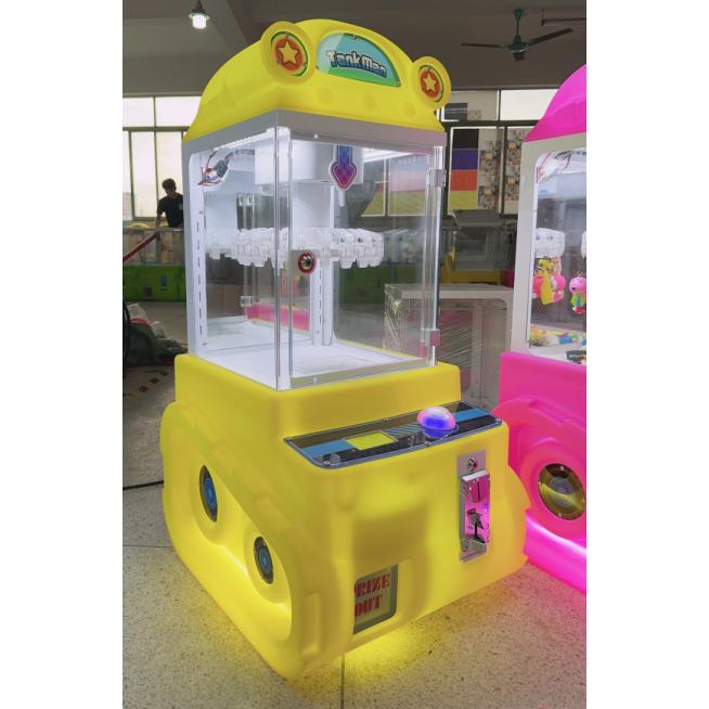 戦車フォルム クリップ式のクレーンゲーム 小型クレーンゲーム機
