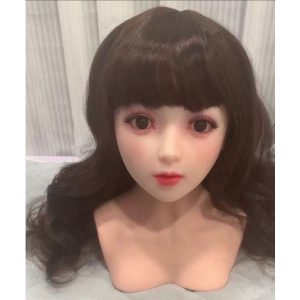 未使用 美品 リアルマネキンヘッド／ドールヘッド 等身大 シリコン 化粧練習用 リアルな造形と金と黒の髪を持つカスタムドールフェイス リアルドール カスタムドール マネキンヘッド M16 等身大 ヘアアレンジ