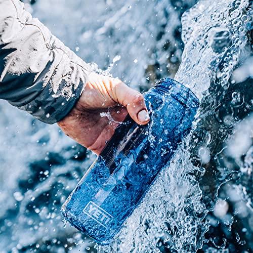 YETI YONDER 750 ML/25 OZ WATER BOTTLE WITH YONDER CHUG CAP, CHARCOAL | YETI | 06