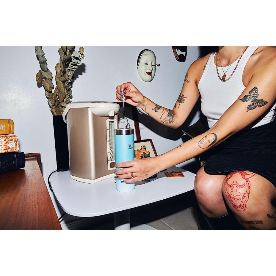 STANLEY AEROLIGHT TRANSIT BOTTLE, VACUUM INSULATED TUMBLER FOR COFFEE, TEA AND DRINKS WITH ULTRA-LIGHT STAINLESS STEEL | STANLEY | 07