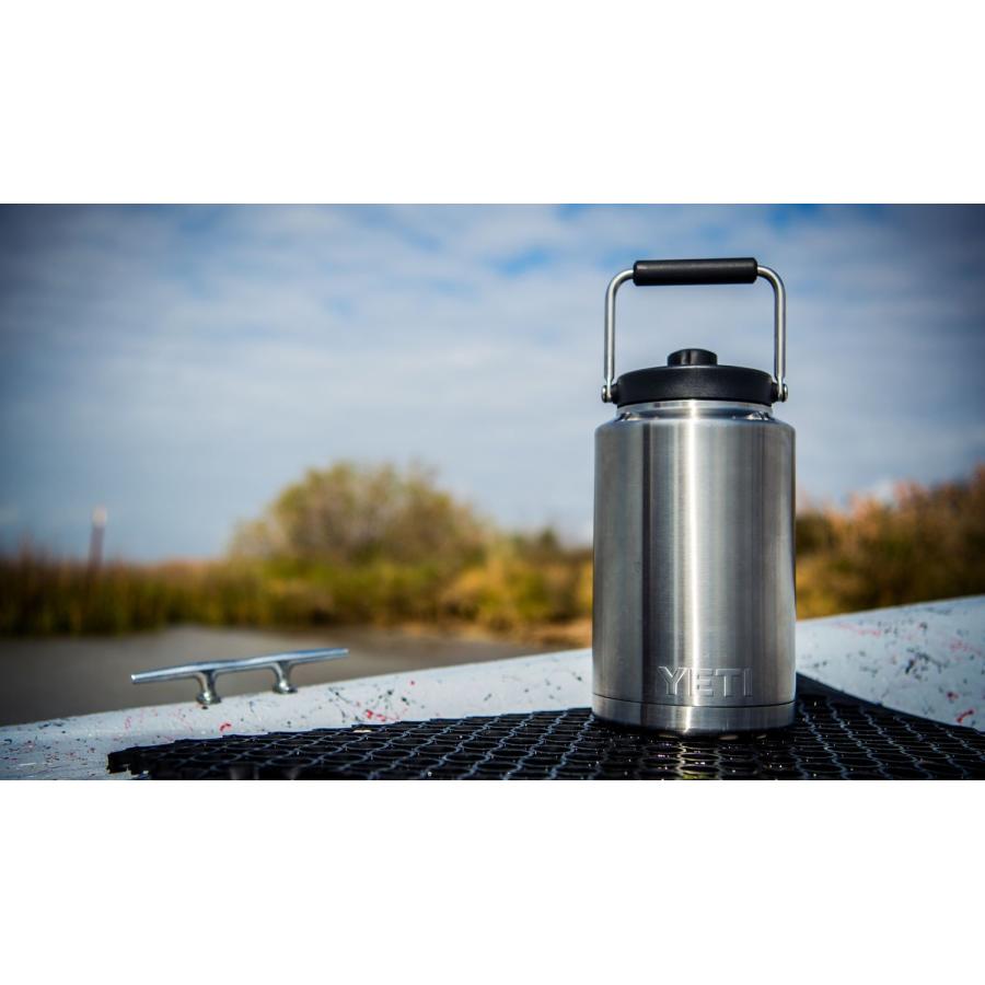YETI Rambler 1ガロン ジャグ マグキャップ付き 真空断熱 ステンレス製、ステンレス | YETI | 04