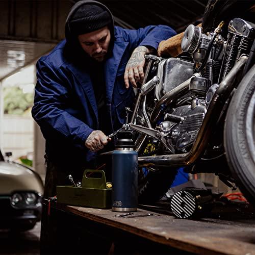 YETI RAMBLER 46 OZ BOTTLE, VACUUM INSULATED, STAINLESS STEEL WITH CHUG CAP, RESCUE RED | YETI | 07