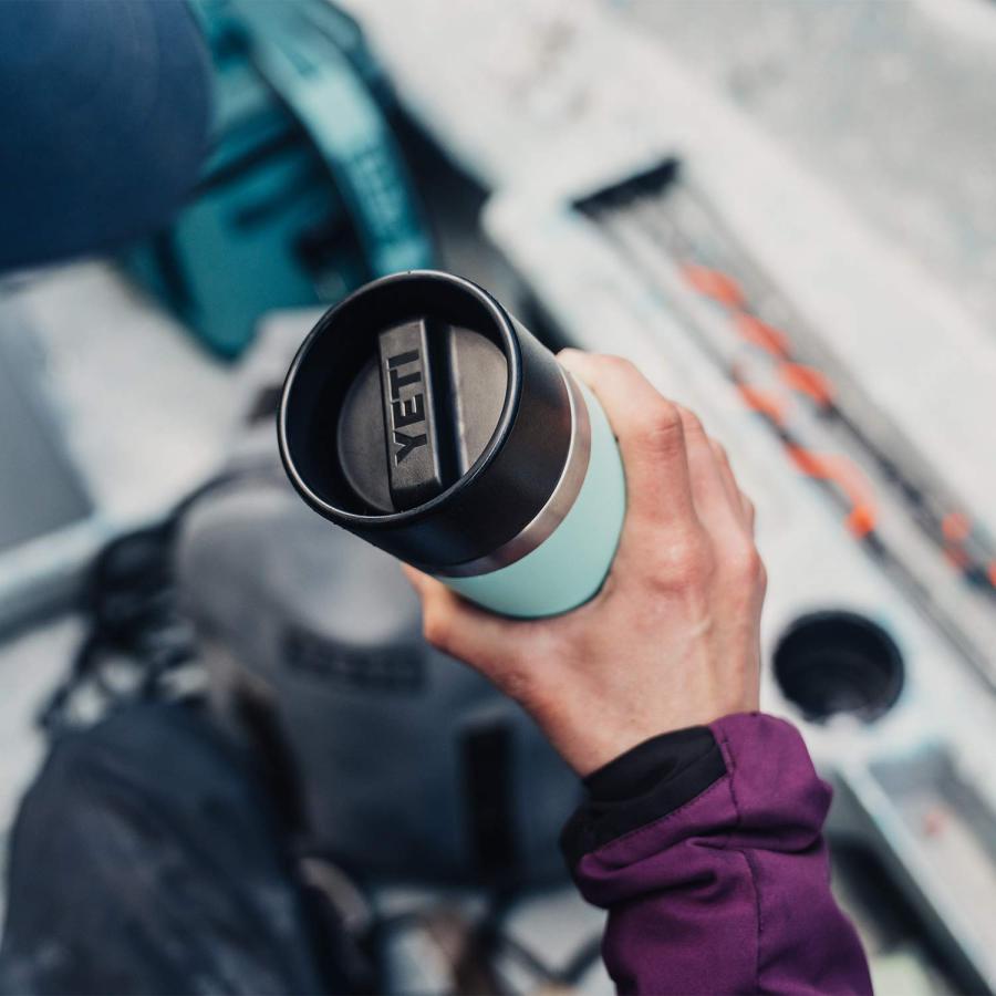 YETI Rambler 12オンス ボトル キャップ付き 真空断熱 ステンレス製、ピークパープル | YETI | 05