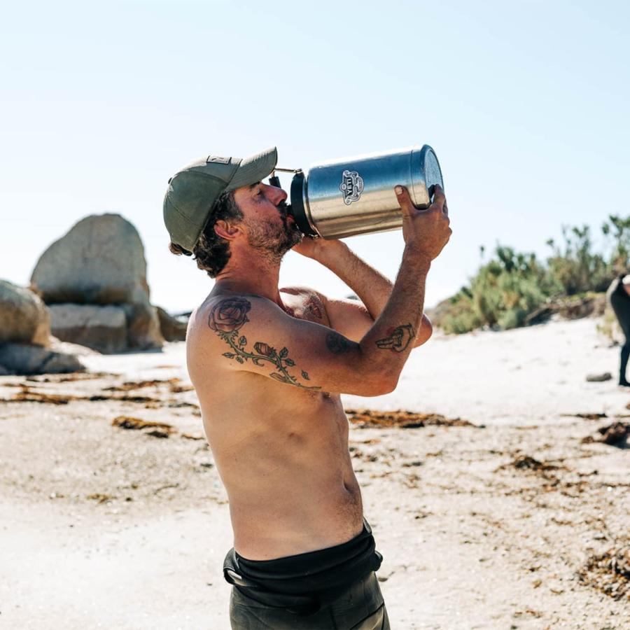 YETI Rambler 1ガロン ジャグ マグキャップ付き 真空断熱 ステンレス製、ノルディックブルー | YETI | 04