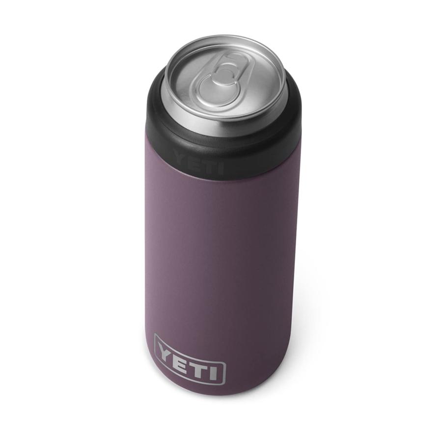 YETI Rambler 12オンス コルスター スリム缶クーラー:YETI 真空断熱 ステンレス製、ノルディックパープル | YETI