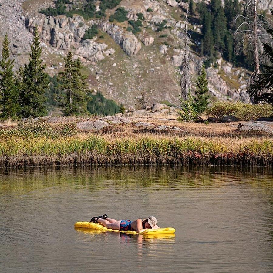 KELTY GALACTIC AIR RECTANGULAR SLEEPING PAD, 3.5" THICK, LARGE SIDERAILS, SUPER SOFT TO TOUCH, COMPACT CARRY SACK INCLUDED - ULTRA COMFORTABLE CA | KELTY | 07