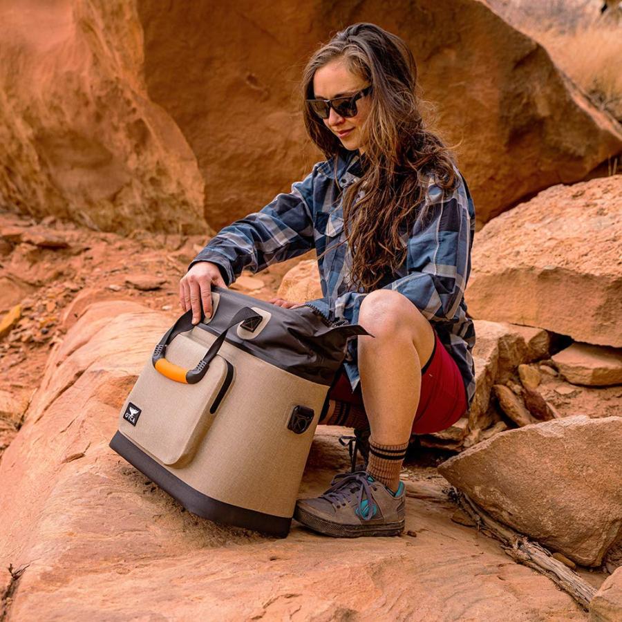 ORCA WALKER TOTE SOFT COOLER BAG, INSULATED BAG WITH SHOULDER STRAP AND EXTRA POCKETS, KEEPS DRINKS ICE COLD ALL DAY, PERFECT FOR BEACH, PARK, HI | ORCA | 06