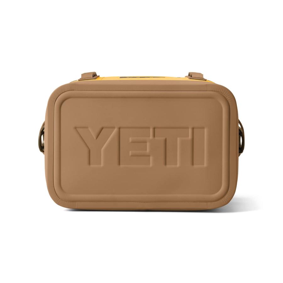 YETI Hopper Flip 18 ポータブルソフトクーラー:YETI、アルパインイエロー | YETI | 05